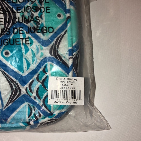 Vera Bradley Mini Hipster - Picture 8 of 8